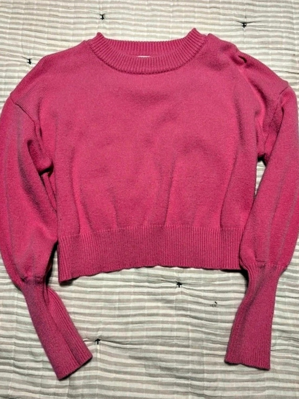 Dreamers by Debut Pink Crew Neck Crop Sweater Size M/L